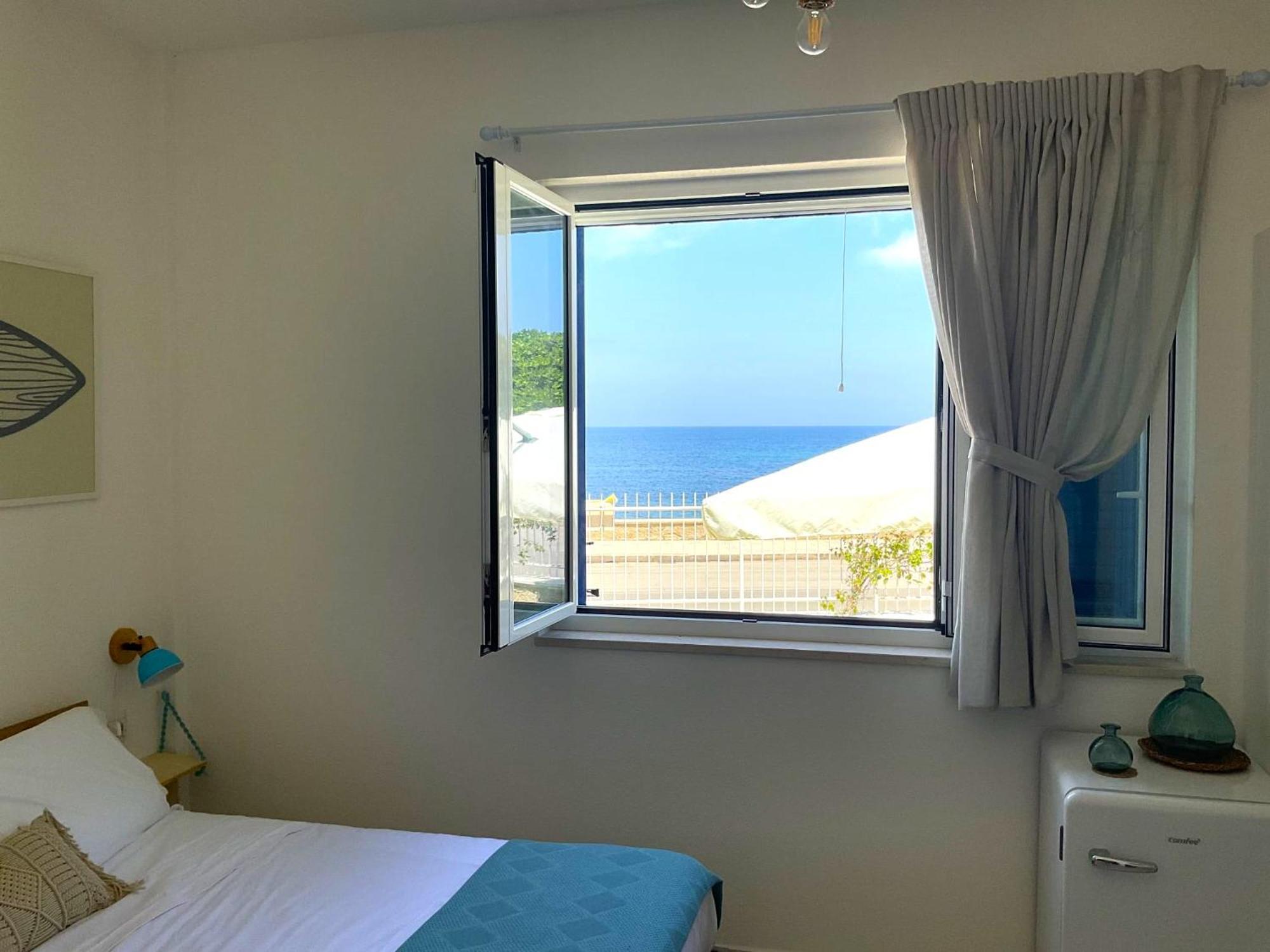12 Passi Dal Mare Hotell Bari Exteriör bild