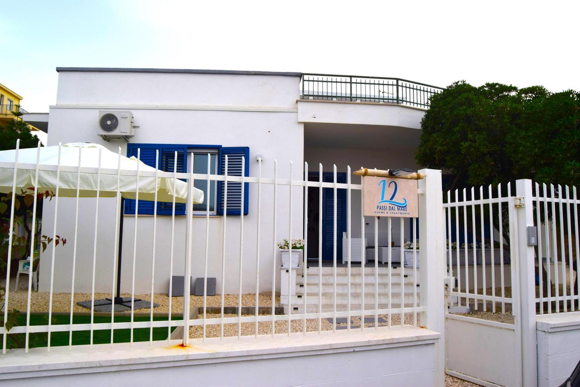 12 Passi Dal Mare Hotell Bari Exteriör bild