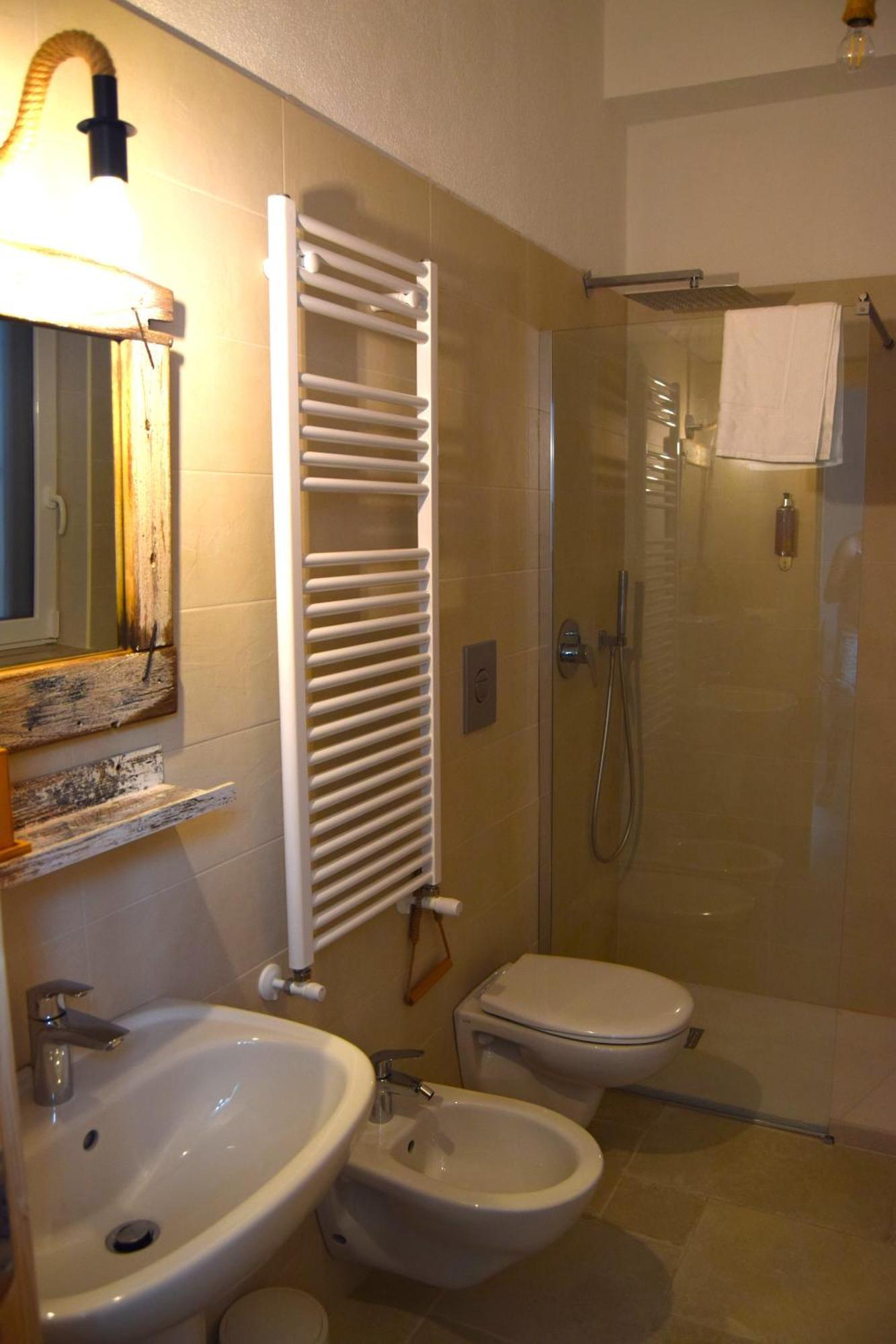 12 Passi Dal Mare Hotell Bari Exteriör bild